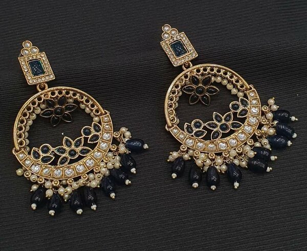 Ladies earrings