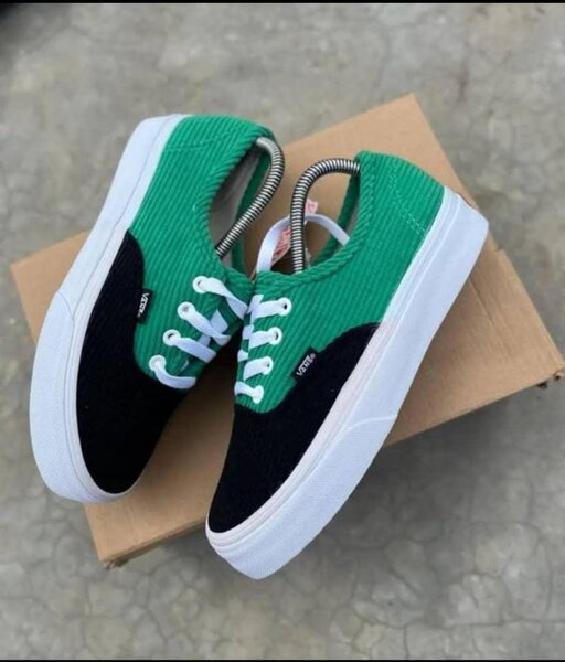 Chaussures vans velour