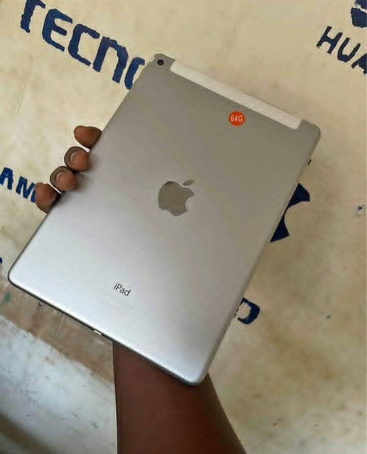 iPad 64GB WiFi Argent