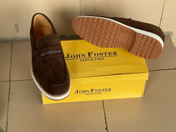 Chaussures bateau John Foster marron
