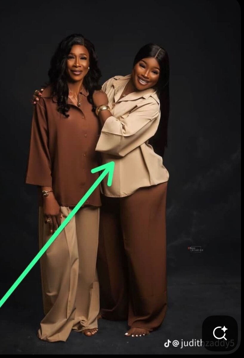 Ensemble élégant en satin