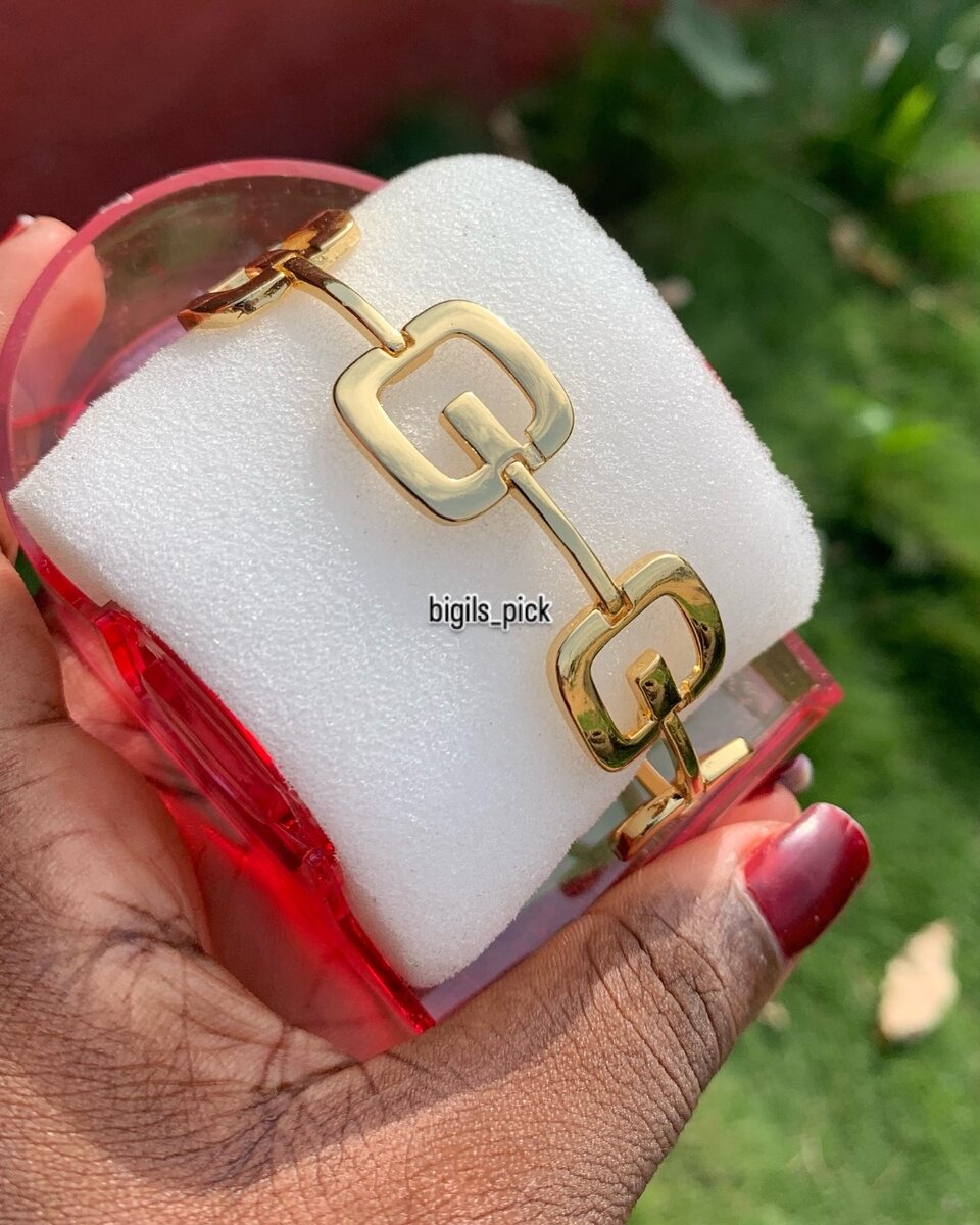 Complete Jewelry set (necklace, bracelet and earring)