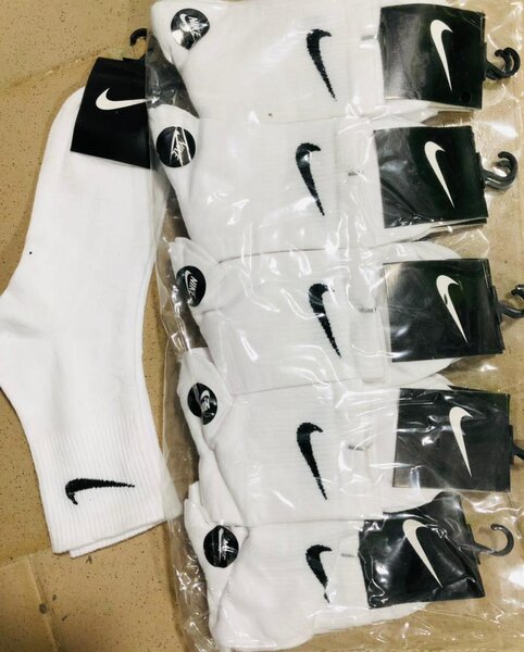 Chaussettes de sport blanches