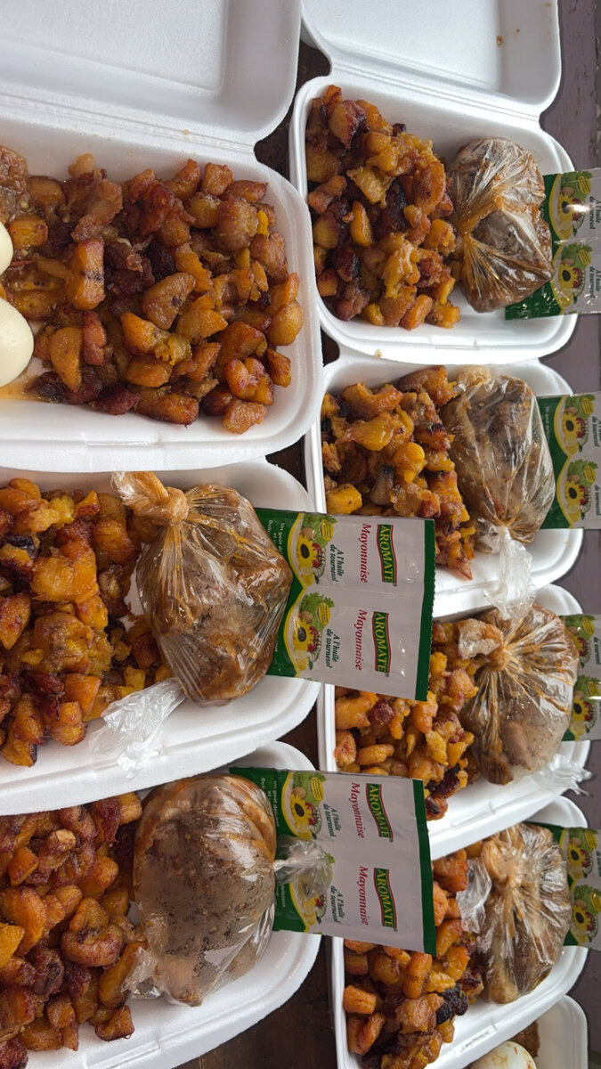 Alloco+pattes de poulet