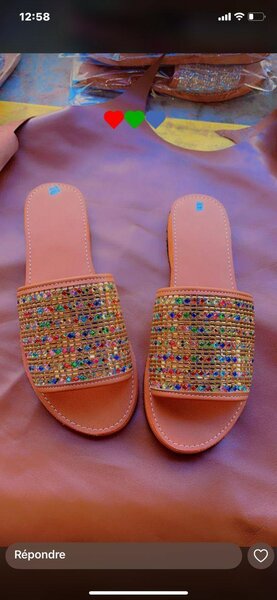 Sandales en strass étincelantes