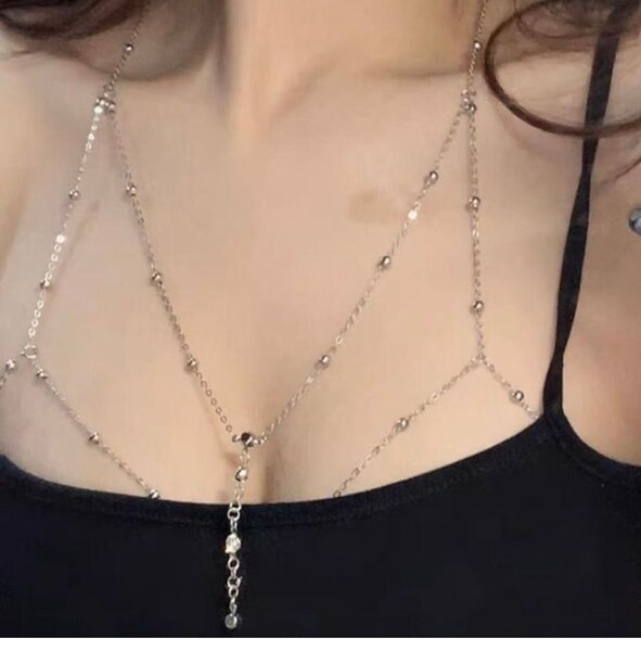 Chaîne de corps élégante