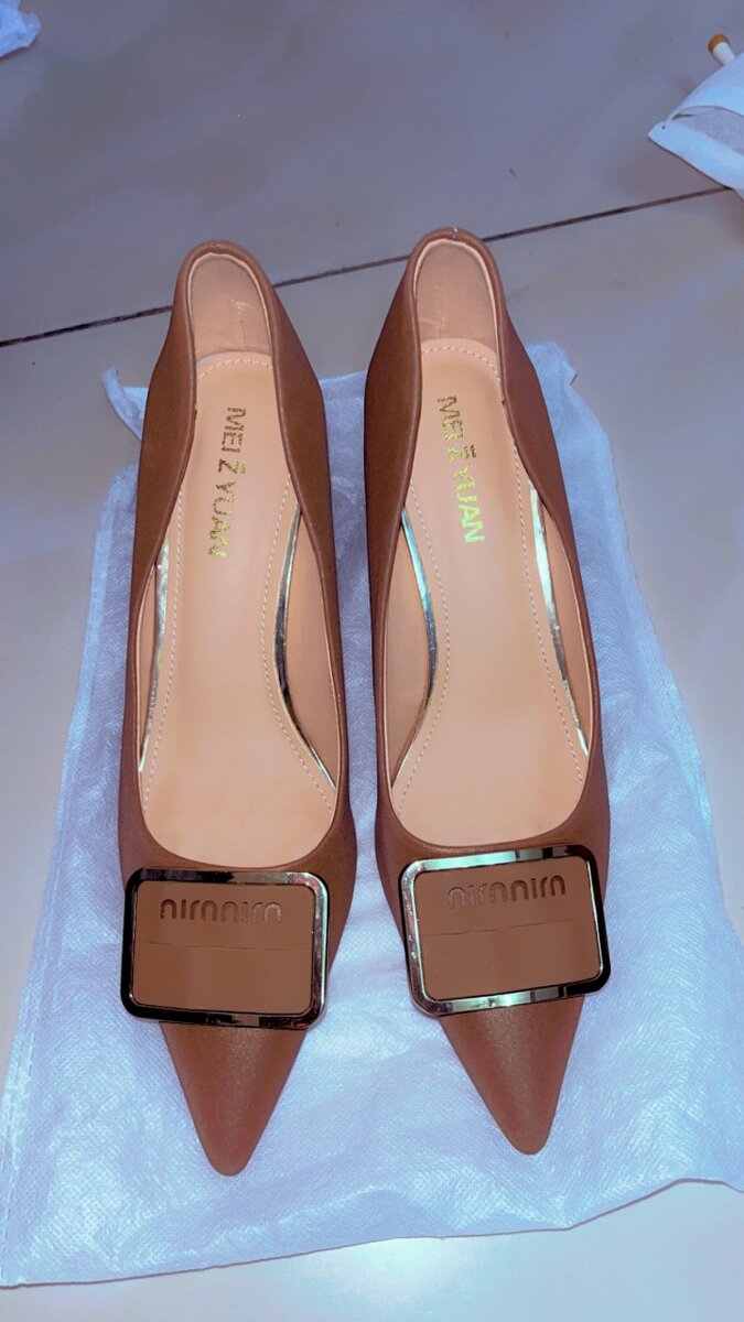 Escarpins disponibles entre 10 000f et 15 000f