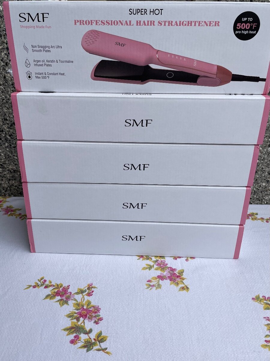 PROFESSIONAL HAIR STRAIGHTENER