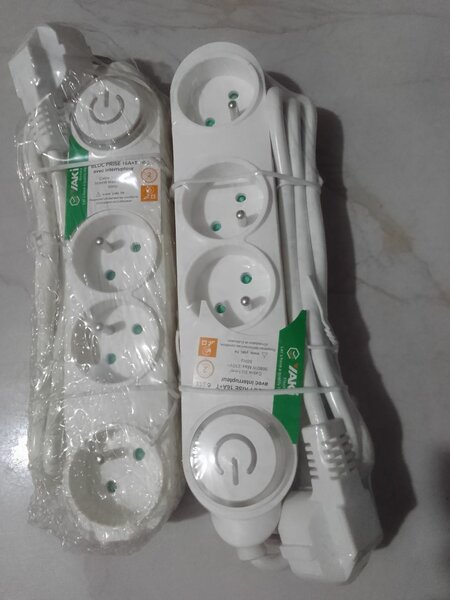 Multiprise électrique 3 prises