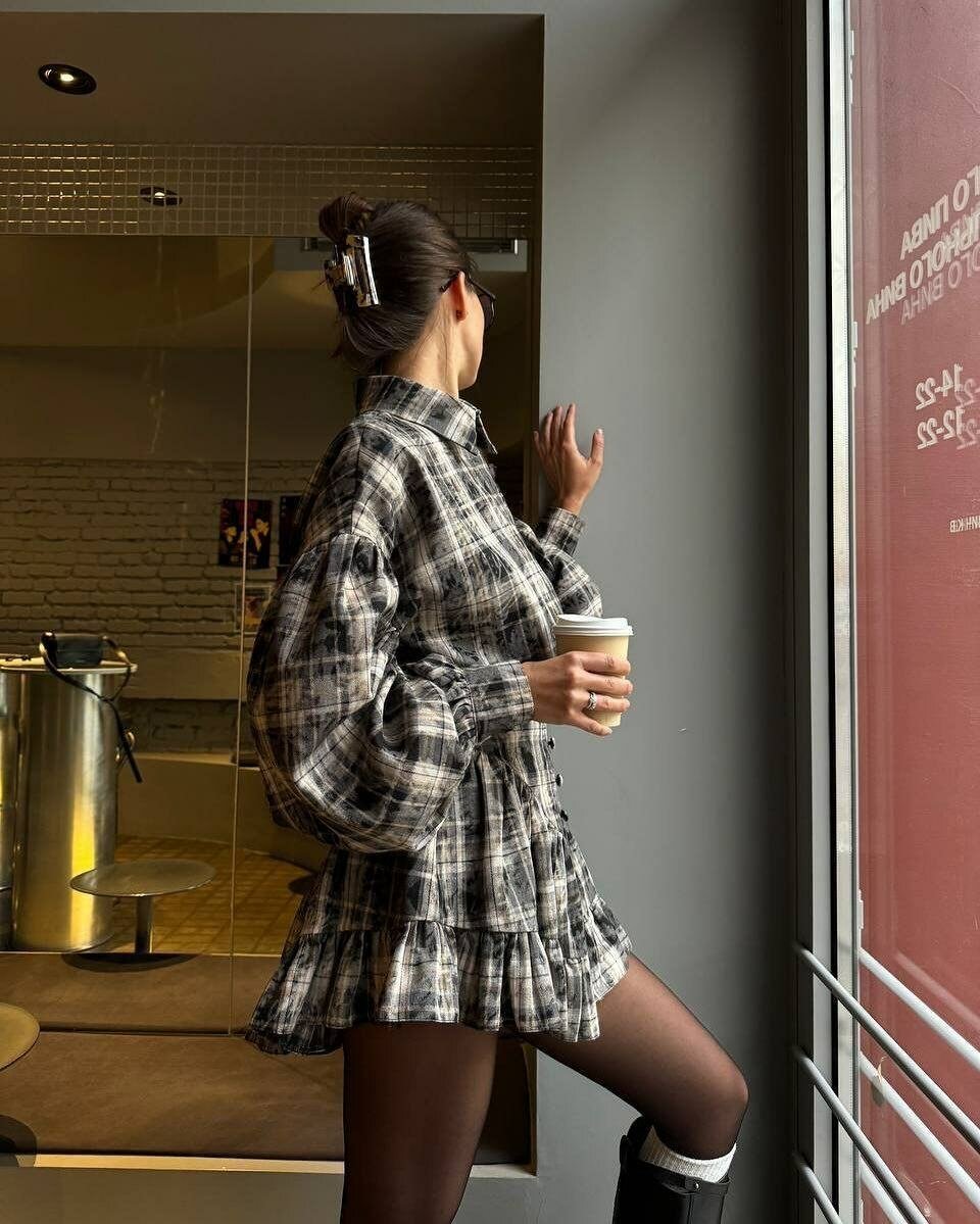 Комплект юбка с рубашкой.