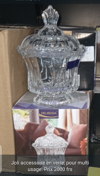 Pot décoratif en verre