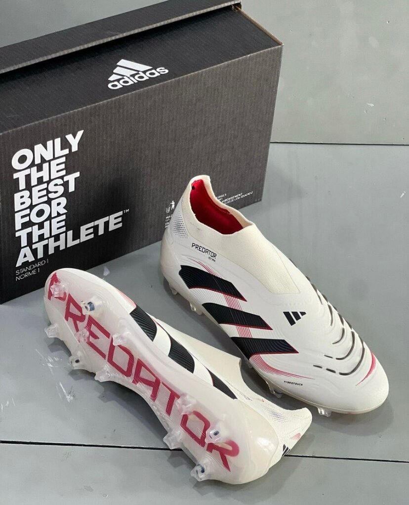 Chaussures Adidas Predator Blanc
