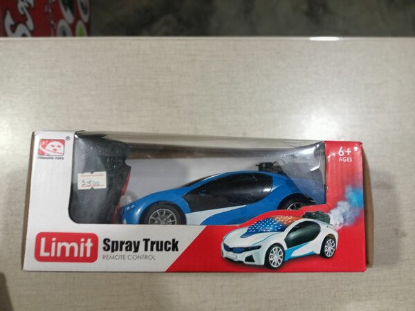 Spray truck car
