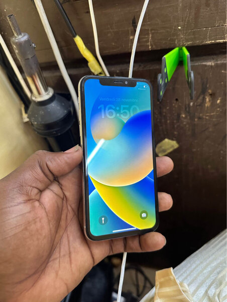 iPhone X 256 Go Argent