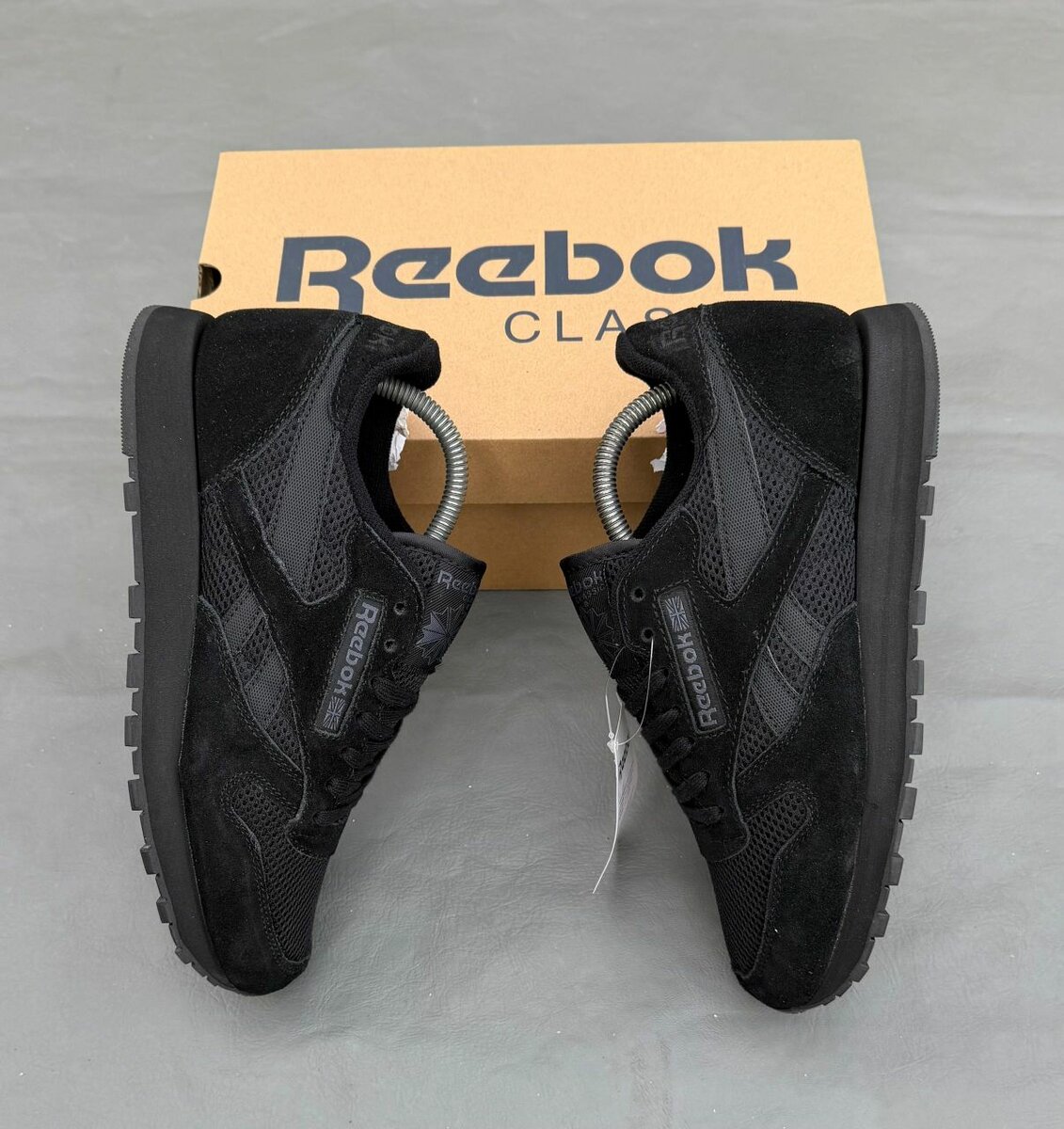 Chaussures Reebok Classic noires