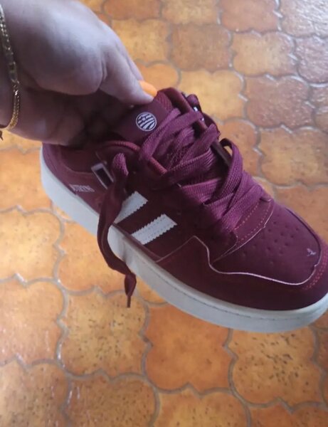 Baskets rouges unisexes élégantes