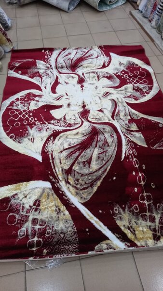 Elegant Floral Area Rug