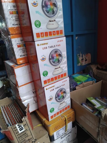 Ventilateur de table rechargea