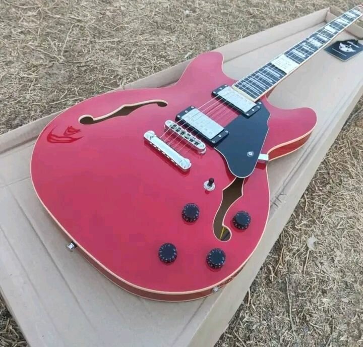 Guitare électrique semi-creuse