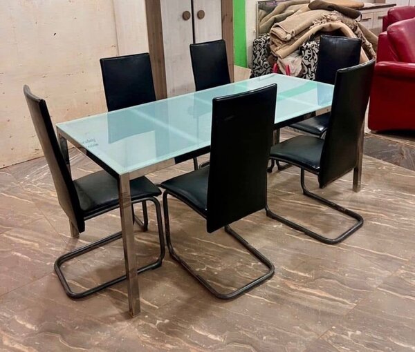 Table à manger moderne 6 chaises