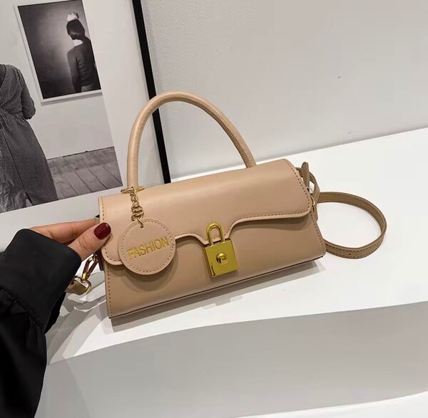 Sac à main tendance avec cadenas