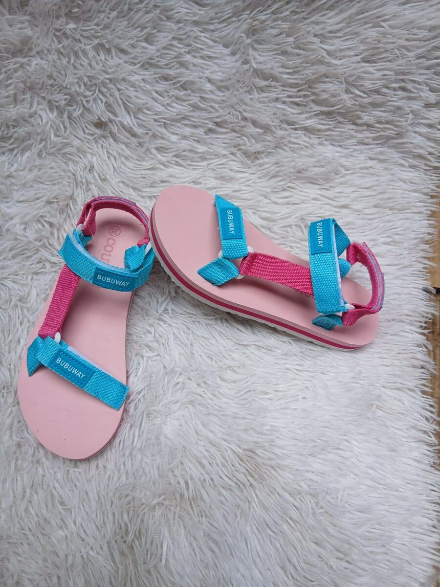 Sandales enfants résistantes