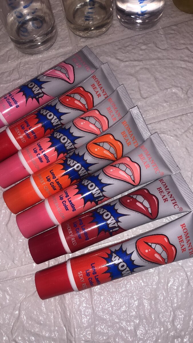 Color changing lipgloss