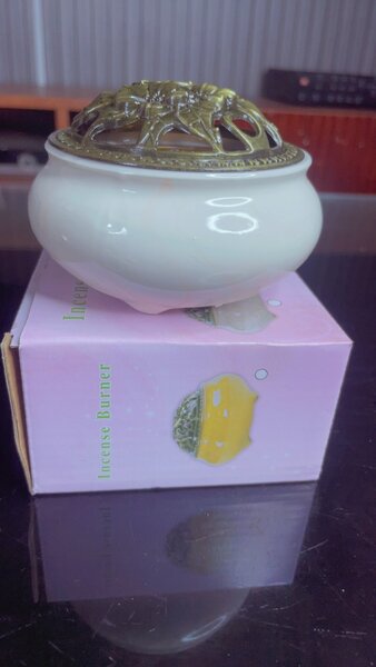 Encensoir en céramique