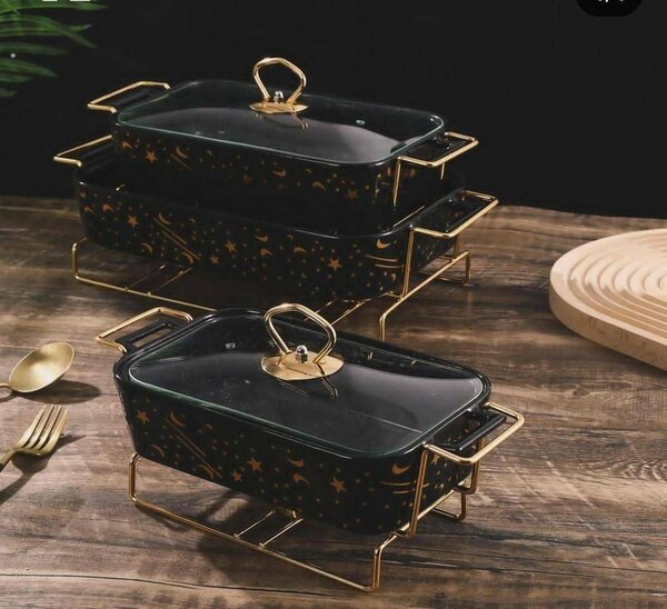 A set of 3 ceramic plates