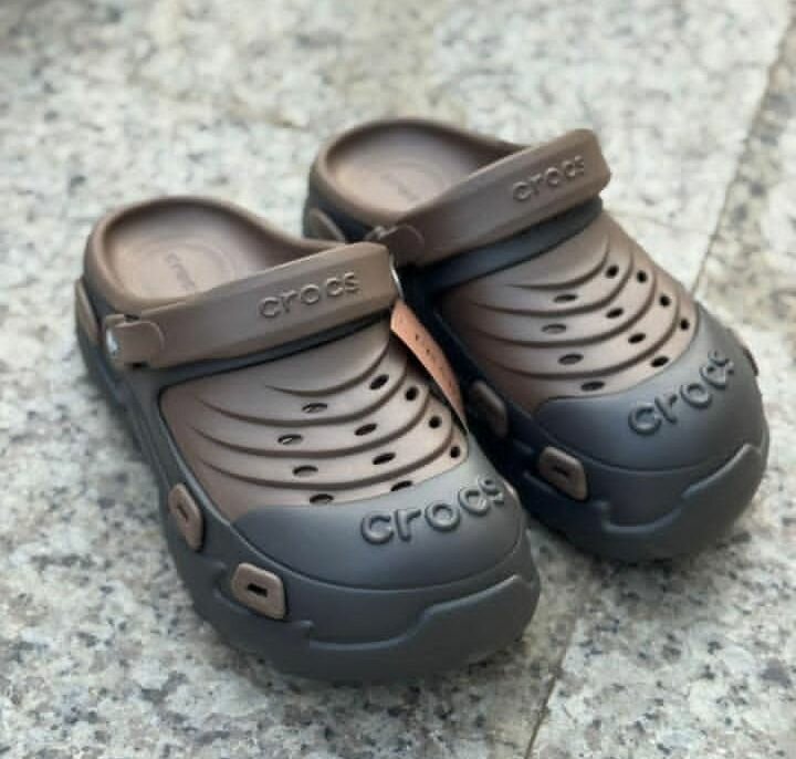 New arrivage Crocs Confortable