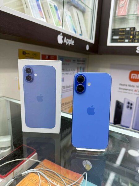 iPhone Bleu Neuf 128Go