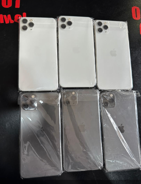 Pre-owned iPhone 11pro max fully functional