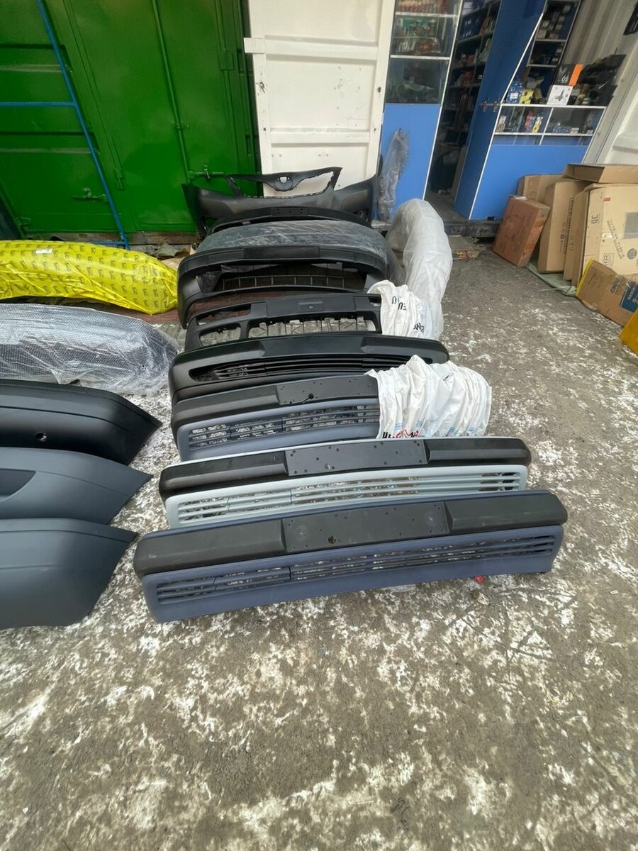 Бампера мерс  124  мерс 202 мерс 210 миленум лупарик