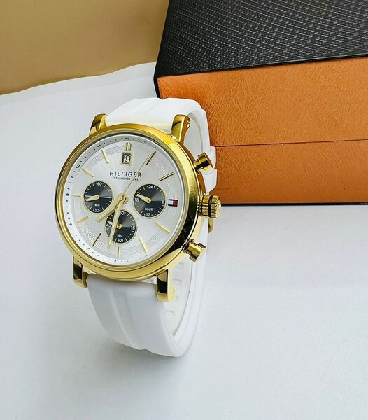 Montres hilfger