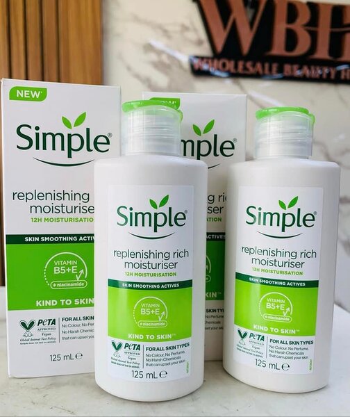 Simple rich moisturizer