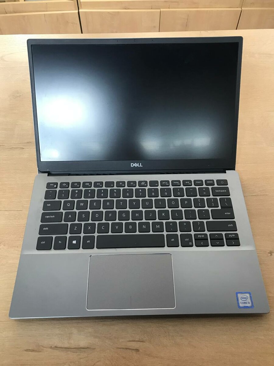 Dell latitude 3301