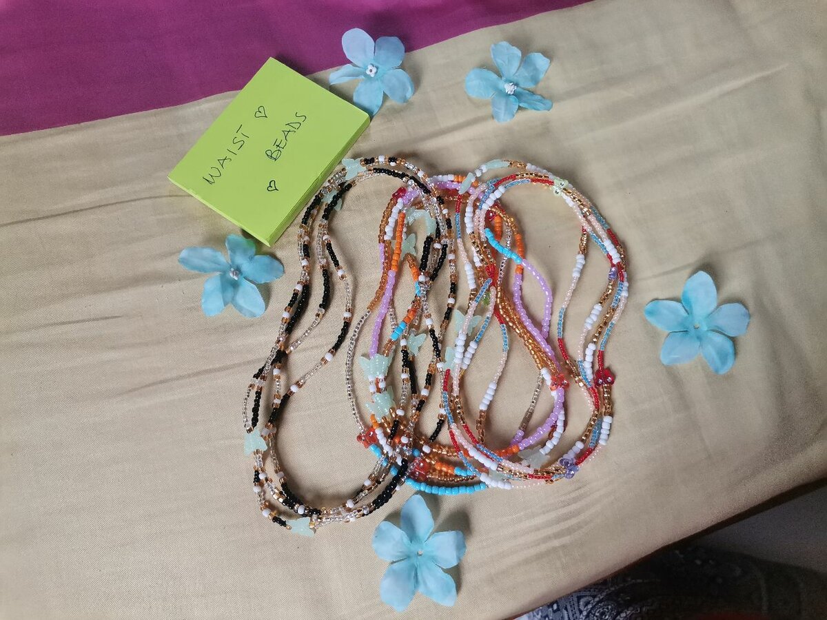Waist beads
