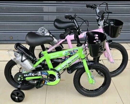Vélo enfant 12 pouces avec roues stabilisatrices