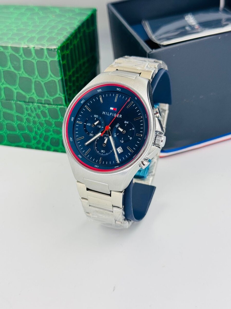 Montre Tommy Hilfiger homme en acier