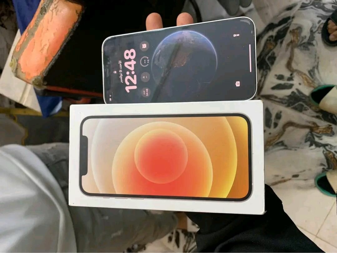 iPhone 12 64GB Blanc