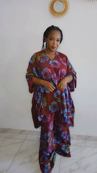 Ensemble africain élégant