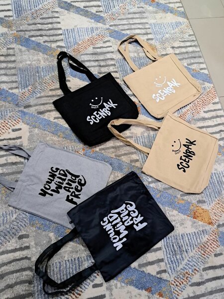 TOTE BAGS