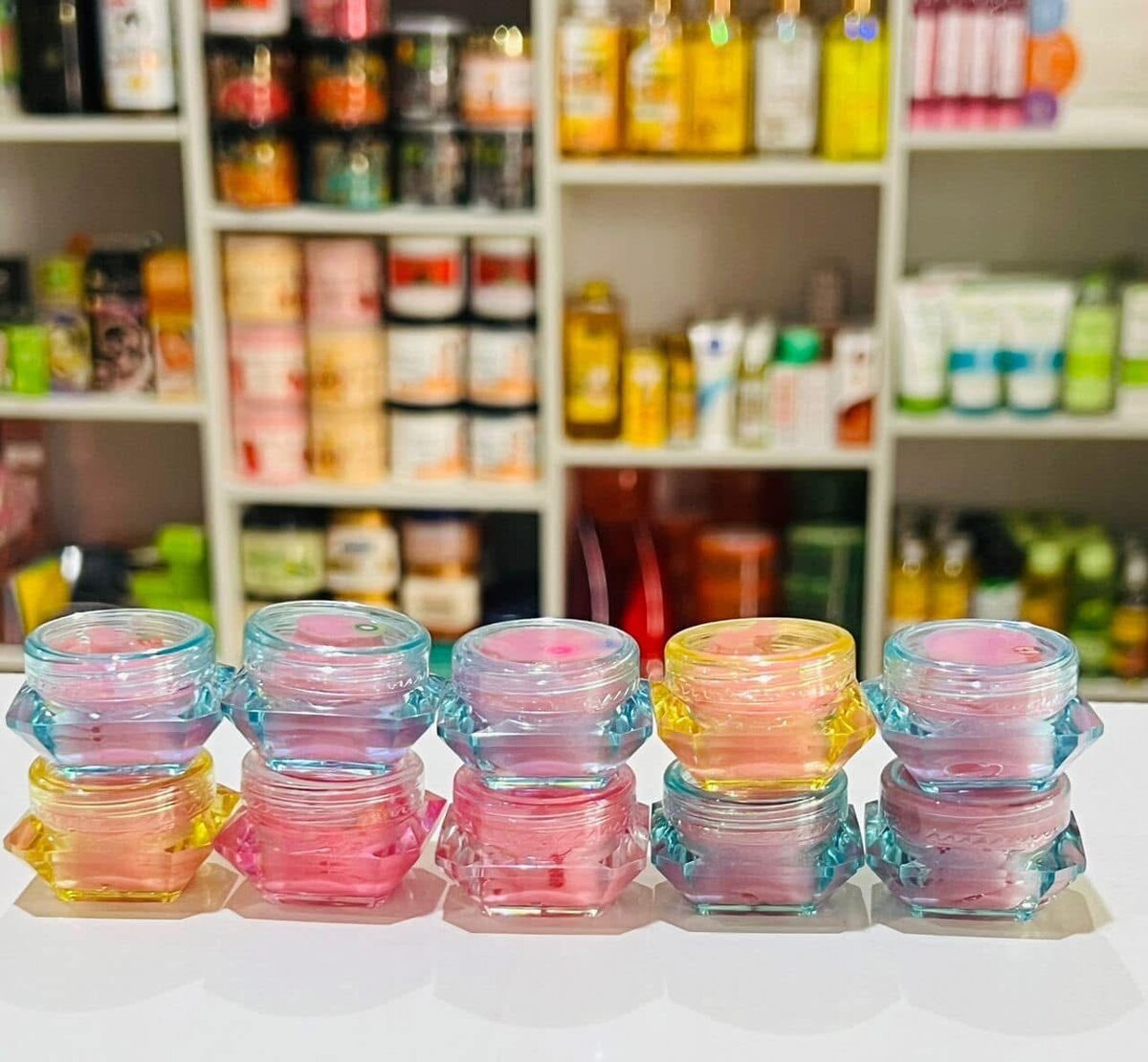 Overnight hydrating lip cream