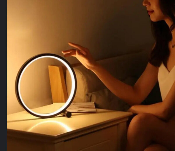 Lampe LED Annulaire Décorative