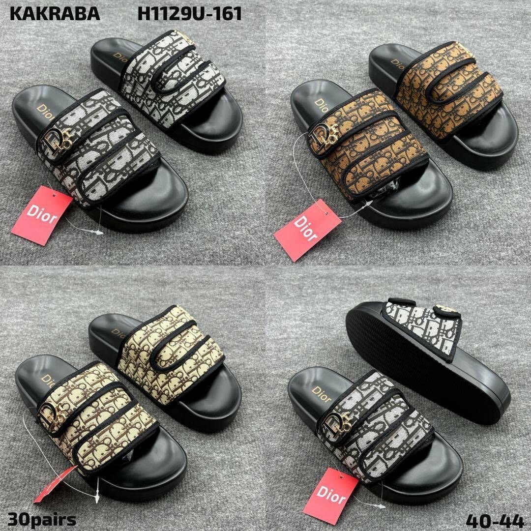 Claquettes Dior élégantes homme