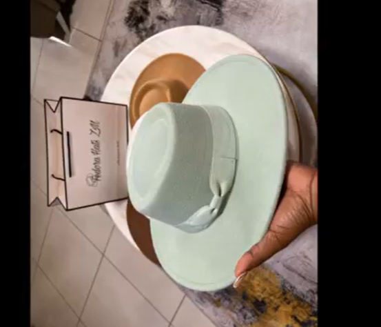 Chapeaux drapés pour femmes