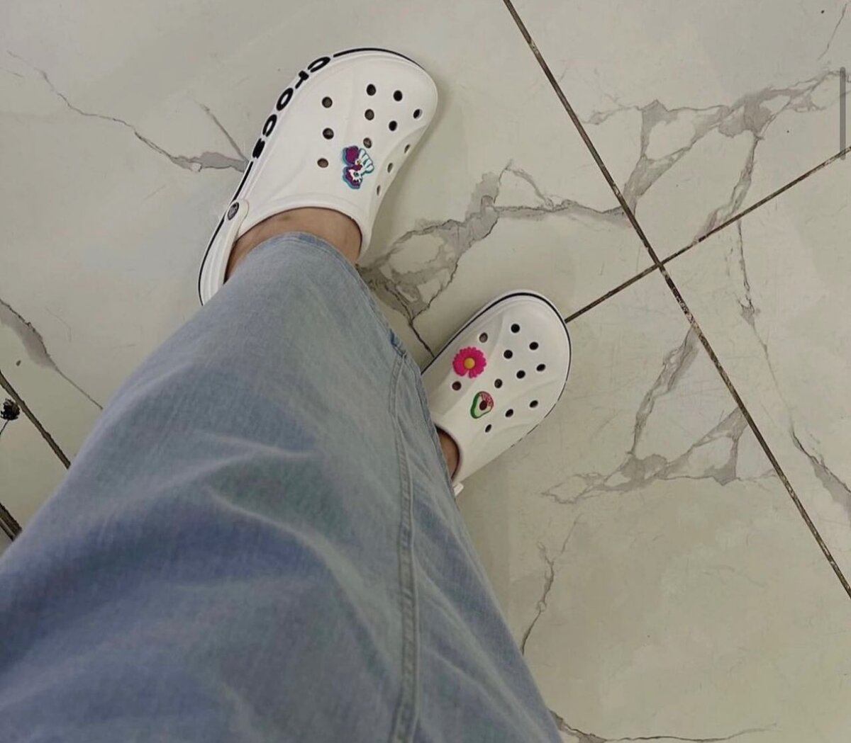 Кроксы +джиббитс в подарок