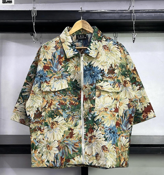 Veste florale colorée rétro