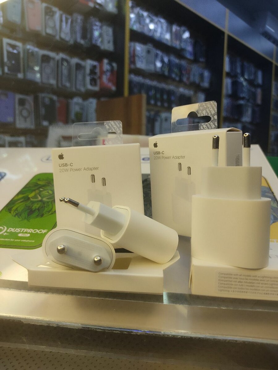 Для Айфона адаптер и кабель в оригинале в тестер всё провере