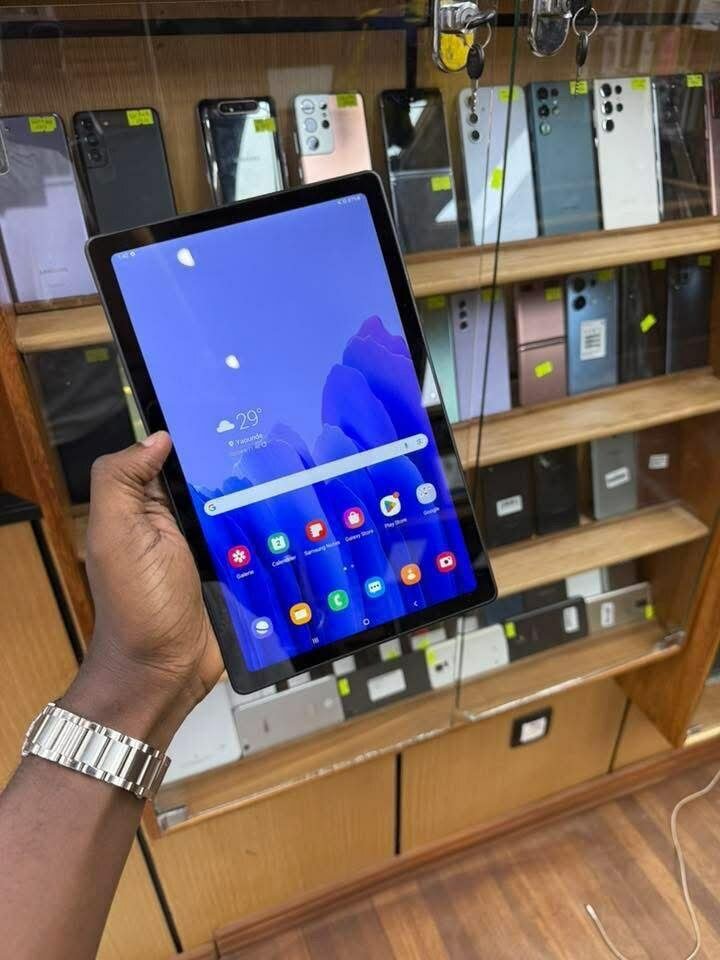 SAMSUNG TAB A7